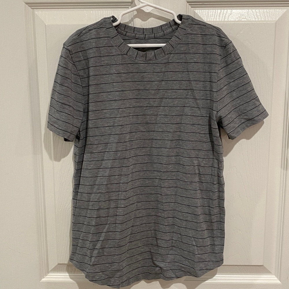 Lululemon Gray T-Shirt Black Stripes No Size (0/2 ish)